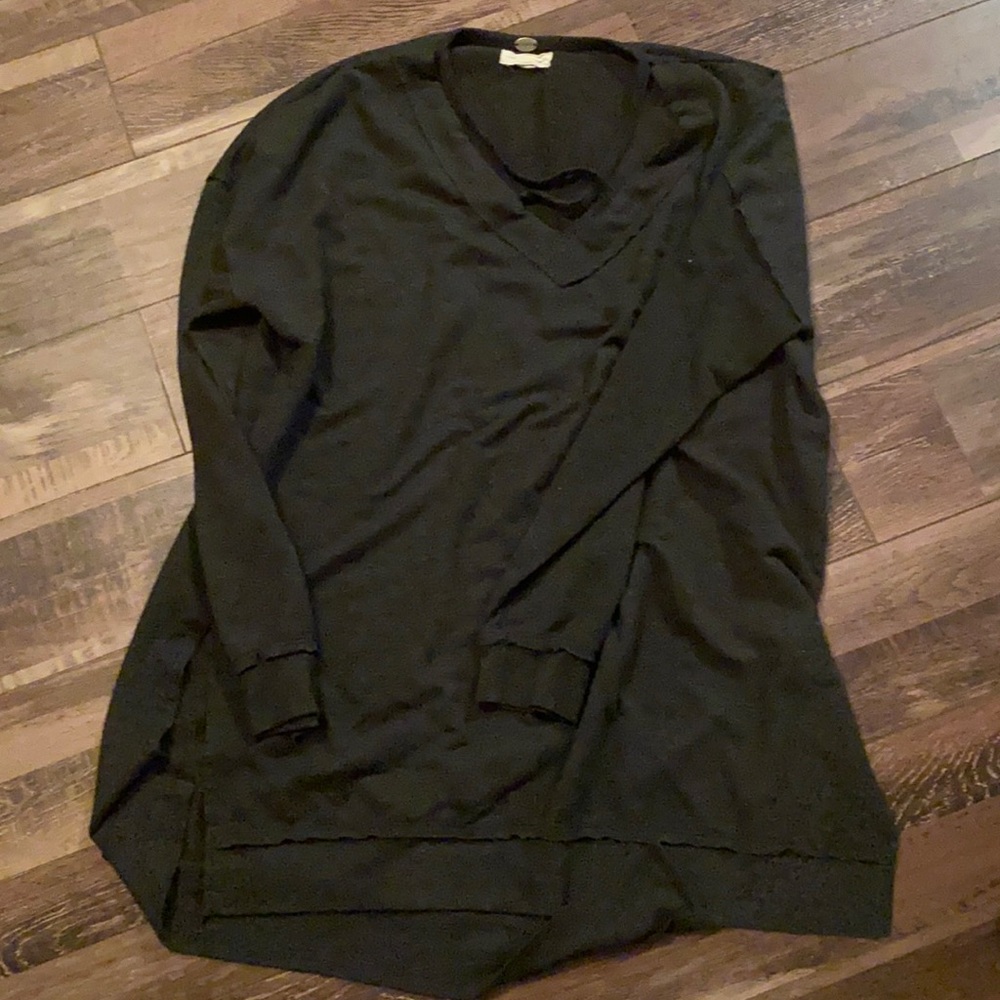 Lightweight sweater